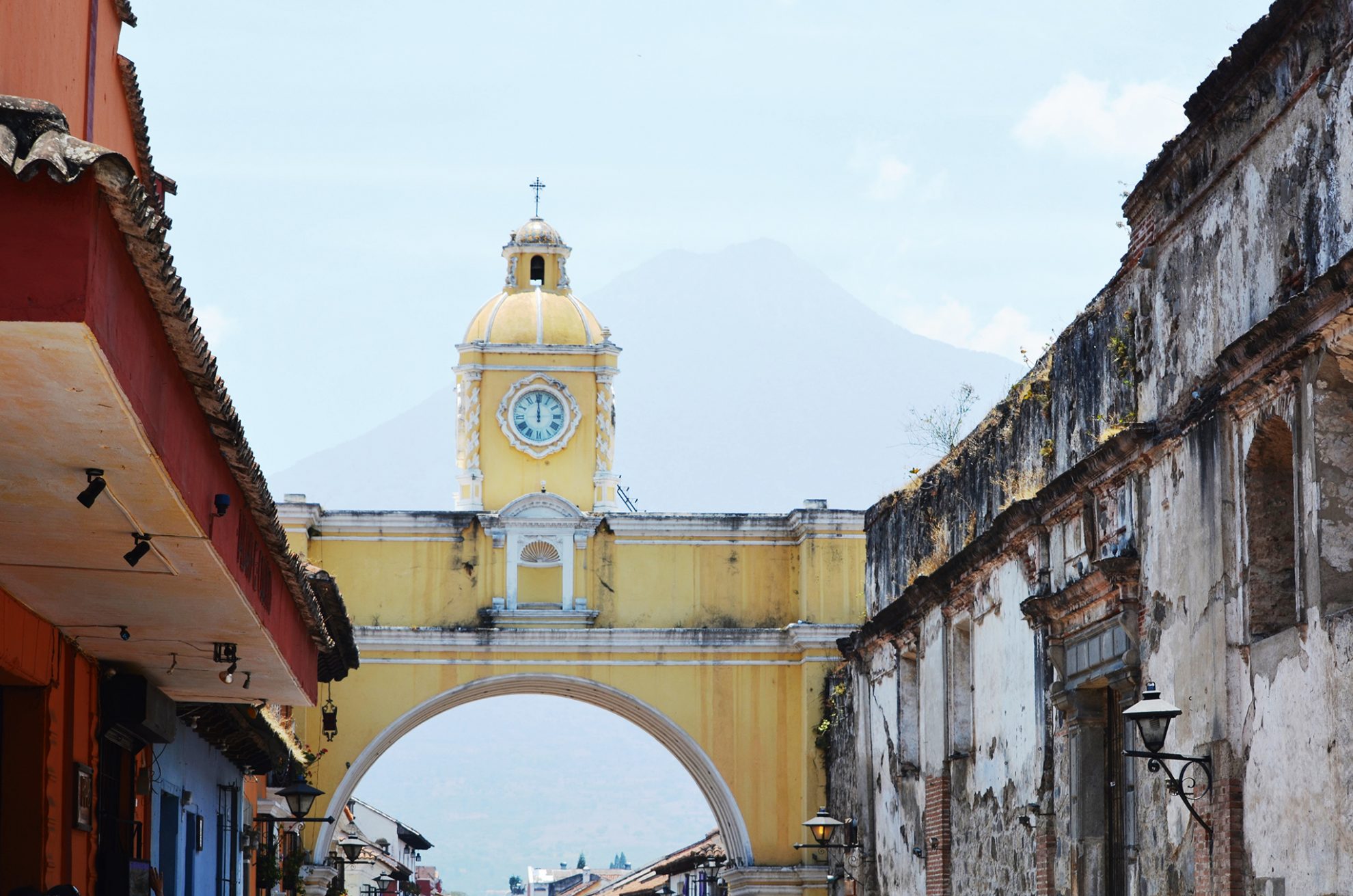 Gvatemaloje laikinai įsikūrusi Ugnė Kryževičiūtė teigia supratusi, kad skurdas visiškai netrukdo gerai vietos gyventojų nuotaikai.
