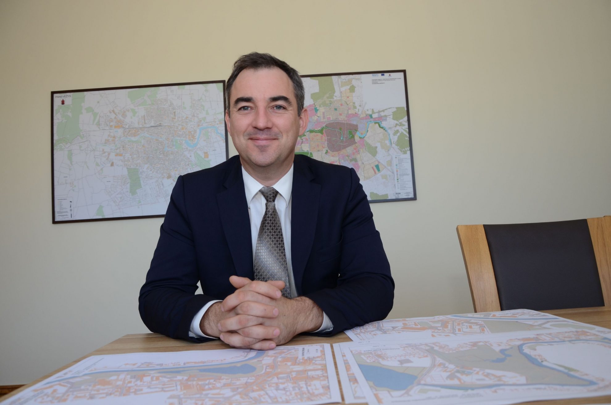 Vos prieš porą metų Panevėžio savivaldybės administracijos direktoriumi paskirtas Tomas Jukna atleistas iš pareigų pačiam prašant.