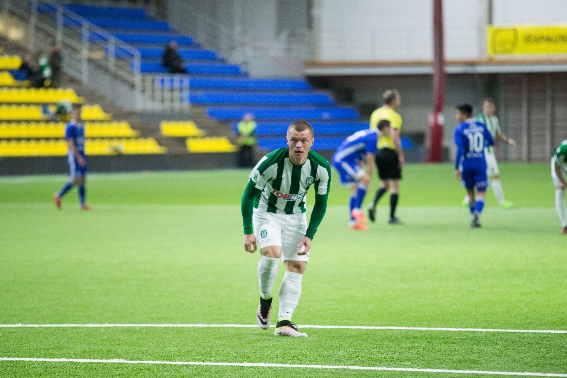 Šalies čempionai Vilniaus „Žalgiris“ pasiekė antrąją pergalę šį sezoną, kai ketvirtadienio vakarą „Sportimoje“ 1:0 įveikė Kauno „Žalgirį“.