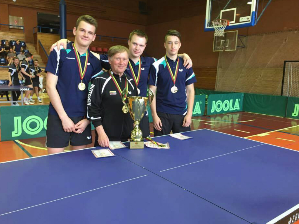 Savaitgalį baigėsi Lietuvos komandinis stalo teniso čempionatas. Vyrų grupėje nugalėtojais vėl tapo Panevėžio „Montuotojas“.