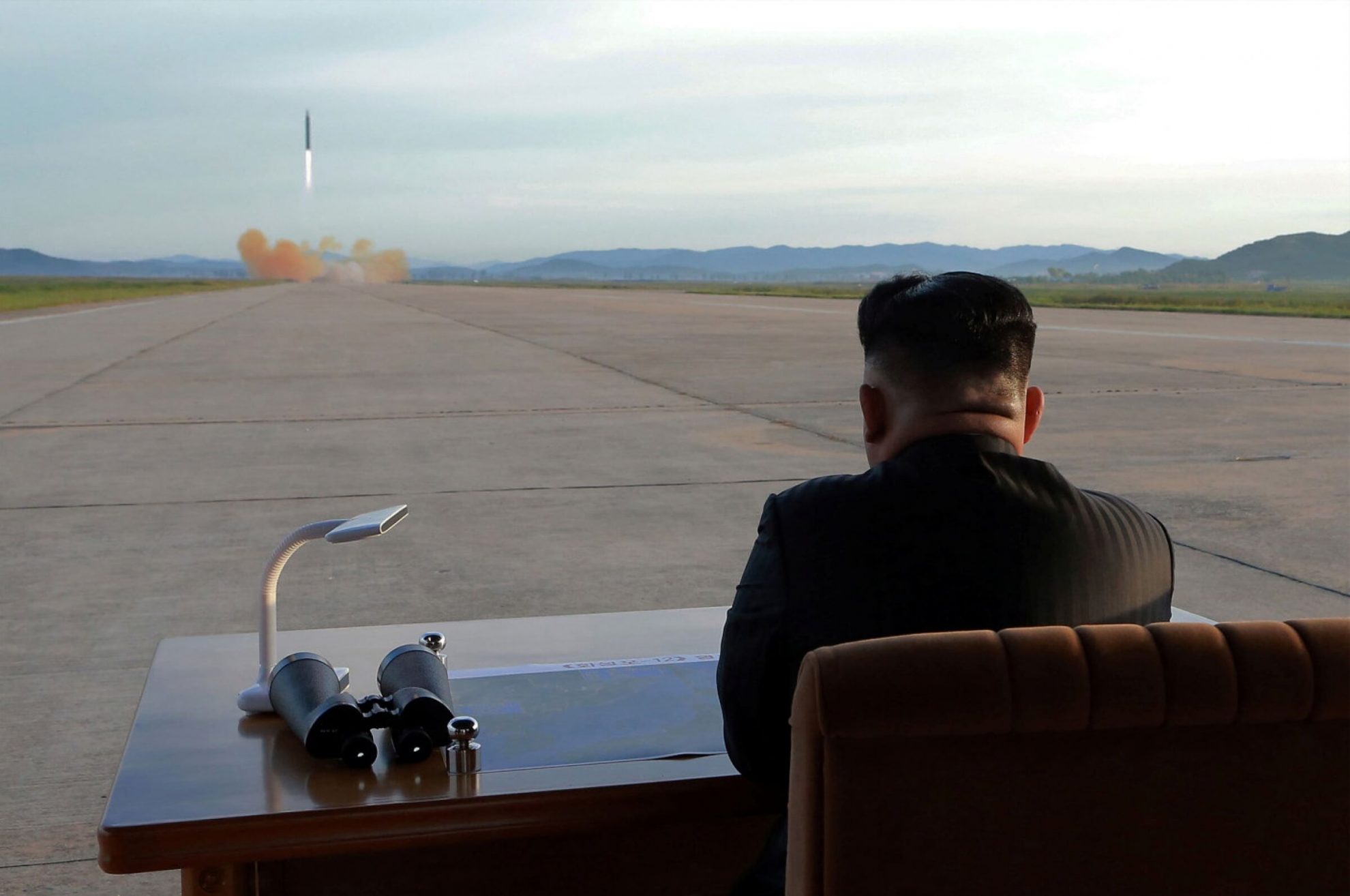 Šiaurės Korėja tęsia raketų bandymus