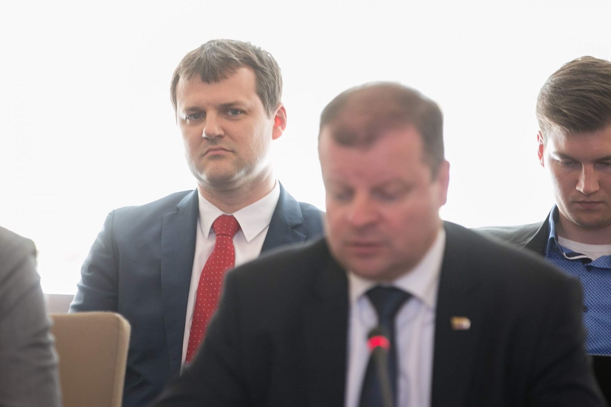 Lietuvos socialdemokratų partijos (LSDP) taryba šeštadienį nusprendė trauktis iš valdančiosios koalicijos su Lietuvos valstiečių ir žaliųjų sąjunga (LVŽS).