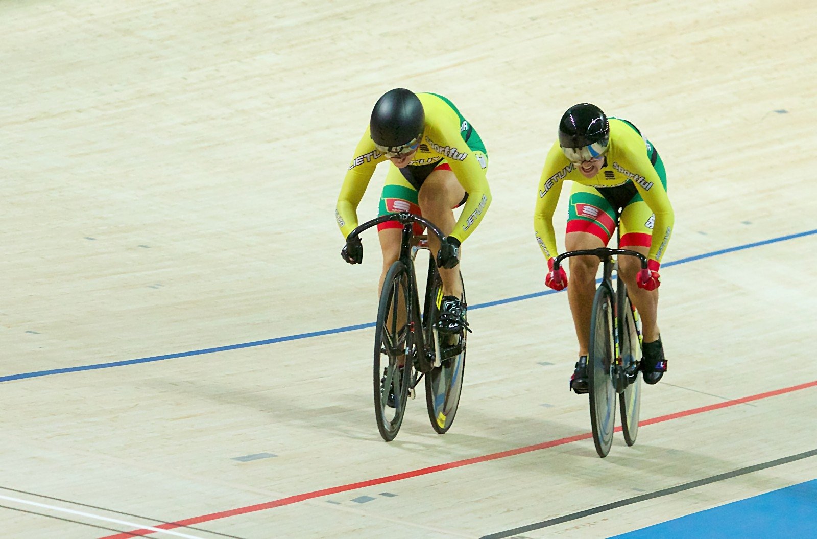 Portugalijoje vykusiose tarptautinėse dviračių treko varžybose „Trofeu Internacional Municipio de Anadia“ (UCI I kategorija) Lietuvos atstovai iškovojo net aštuonis medalius – po tris aukso ir sidabro bei du bronzos.