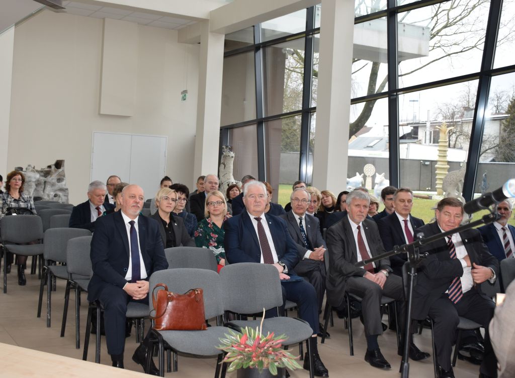 Šiandien Dailės galerijoje paminėtos Panevėžio miesto savivaldybės ir Lietuvos mokslų akademijos (LMA) bendradarbiavimo sutarties 15-metis.