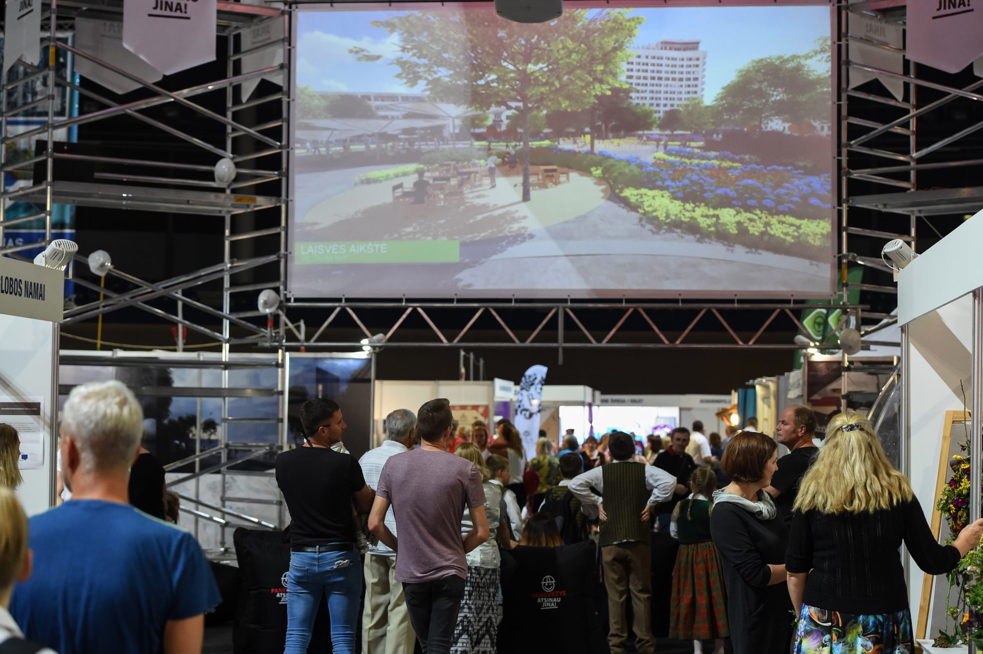 Rugsėjo 21-23 d. vykusioje parodoje „EXPO Aukštaitija“ Panevėžio miesto savivaldybė pristatė 2014-2020 m. ES investicijų laikotarpiu numatytus įgyvendinti svarbiausius bei labiausiai miesto veidą pakeisiančius projektus.