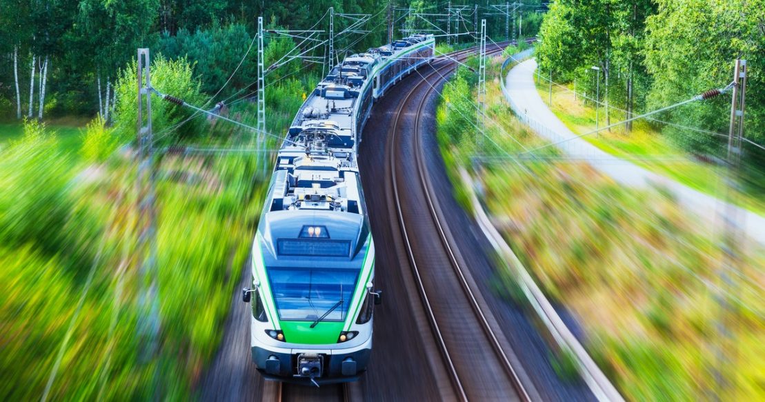Susisiekimo ministerija ir bendrovė „Lietuvos geležinkeliai“ pasirašė projektavimo darbų sutartį su transporto infrastruktūros projektavimo bendrove „Kelprojektas“.