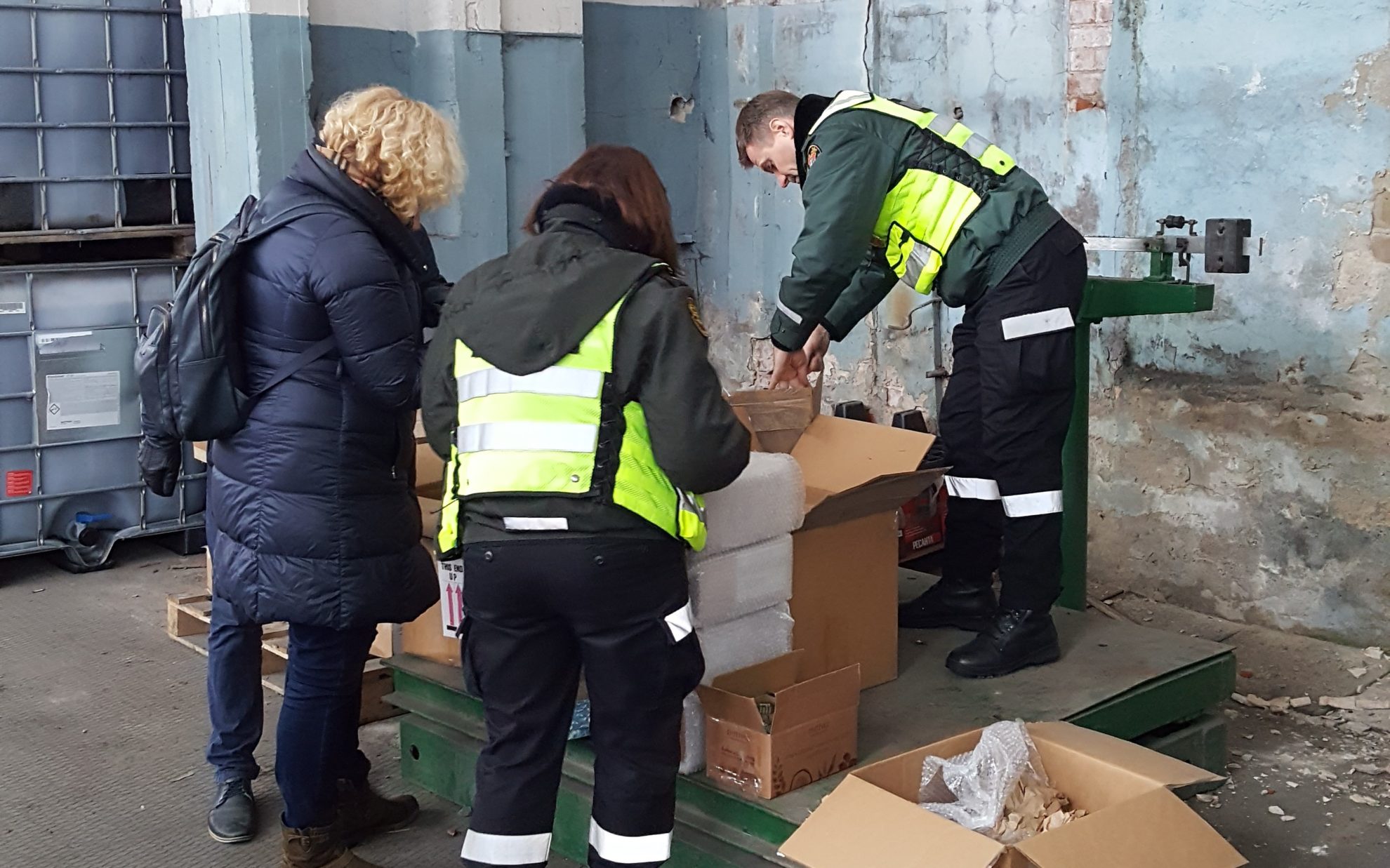 Lietuvos muitinė kartu su Valstybine maisto ir veterinarijos tarnyba dalyvavo EUROPOLO ir INTERPOLO koordinuojamoje operacijoje OPSON VIII, skirtoje kovai su suklastotu maistu ir gėrimais.