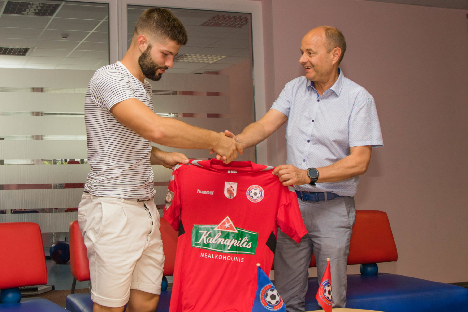 FK „Panevėžys“ papildė puikiai mūsų šalies futbolo aistruoliams pažįstamas Andrejus Čiofu iš Moldovos, turintis ir Rumunijos pilietybę.