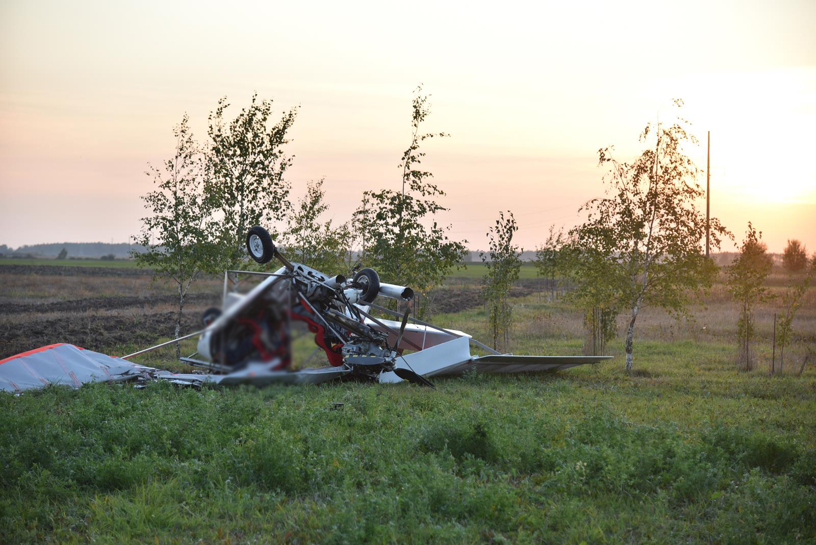 Pakilęs iš Stetiškių aeroklubo aerodromo, Panevėžio rajone sudužo ultralengvasis lėktuvas. Jo pilotas žuvo iškart.