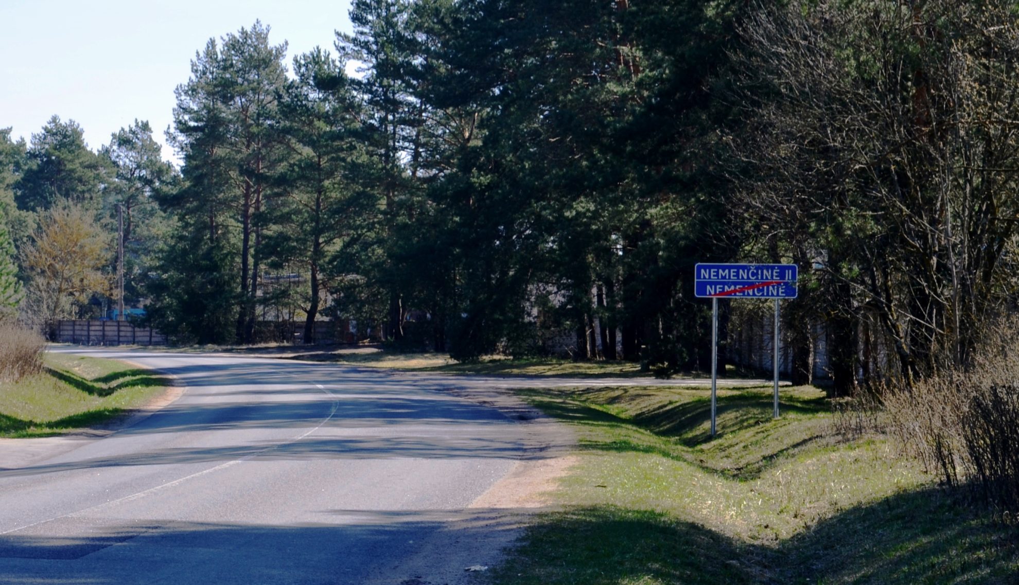 Dėl koronaviruso plitimo grėsmės Vilniaus rajone esantis Nemenčinės miestelis bus uždarytas savaitei, nuo ketvirtadienio ryto, trečiadienį nusprendė Vyriausybė.