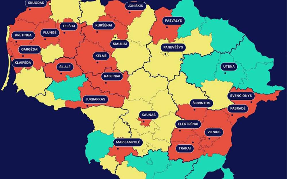 Koronavirusinei infekcijai plintant Lietuvoje, plečiasi ratas savivaldybių, dėl aukšto jose sergamumo COVID – 19 liga patenkančių į raudonąją zoną. Nuo šio pirmadienio be jau buvusių 11 savivaldybių, į raudonąją zoną iki lapkričio 1-osios dienos patenka dar 8-ios.