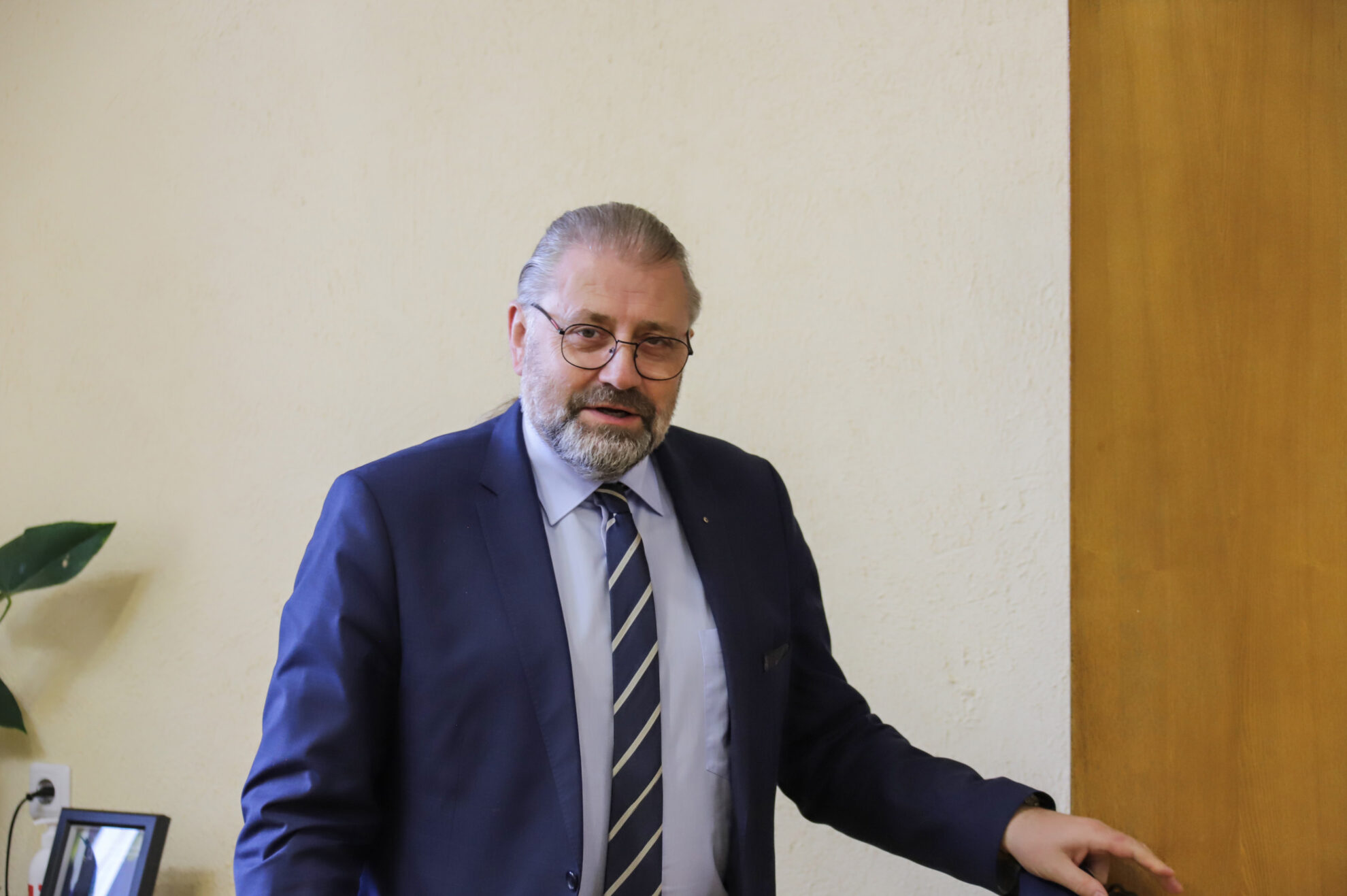 Panevėžio miesto meras Rytis Račkauskas penktadienį vienbalsiai išrinktas Regiono plėtros tarybos kolegijos pirmininku. Juo pavaduotoju tapo Pasvalio rajono meras Gintautas Gegužinskas.