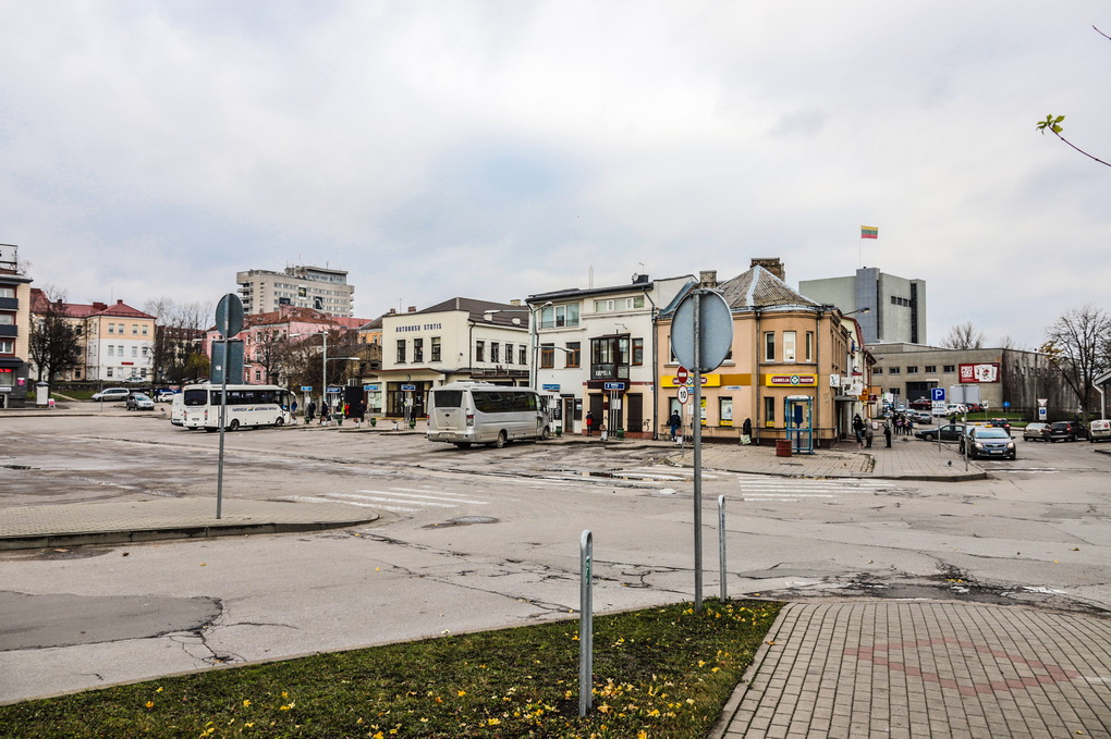 Morališkai ir fiziškai atgyvenusios autobusų stoties ženklinamo Panevėžio centro vaizdą iš esmės keisiantis naujosios stoties projektas antrą kartą teikiamas viešai svarstyti.