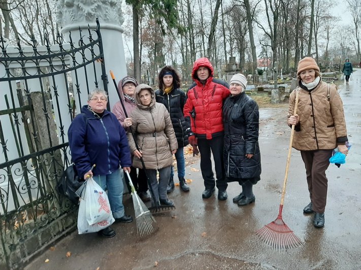 Net ir sovietmečiu daug bendraudavusi su miesto vienuolėmis Regina svarstė netgi prisijungti prie jų, bet lyg tyčia vis kas nors sutrukdydavo. ASMENINIO ARCHYVO nuotr.