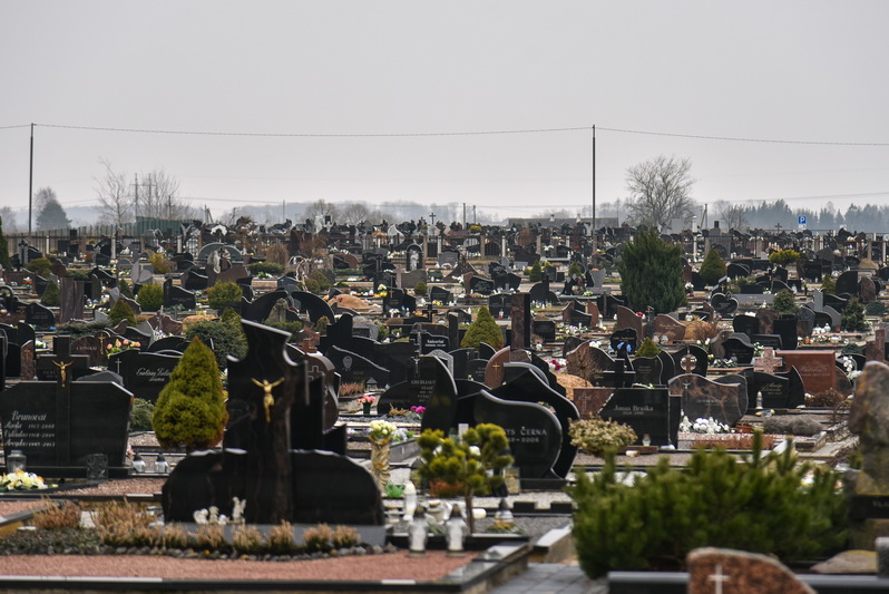 Greitas gyvenimo tempas koreguoja ir laidotuvių tradicijas. P. ŽIDONIO nuotr. 