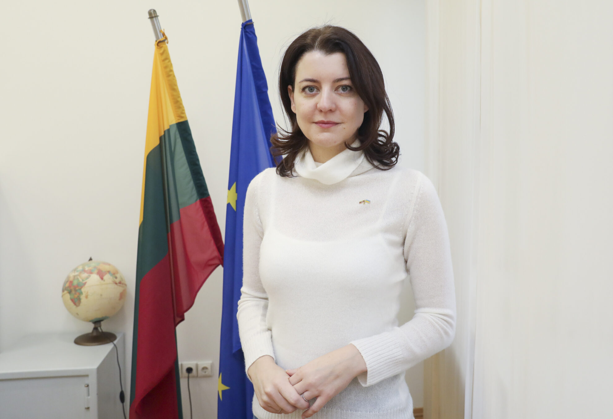 Socialinės apsaugos ir darbo ministrė Monika Navickienė tvirtina išgirdusi apie atvejus, kai daliai karo pabėgėlių ukrainiečių, gavusių laikiną gyvenimo Lietuvoje statusą, buvo sakoma, jog teks susimokėti už gautas paslaugas.