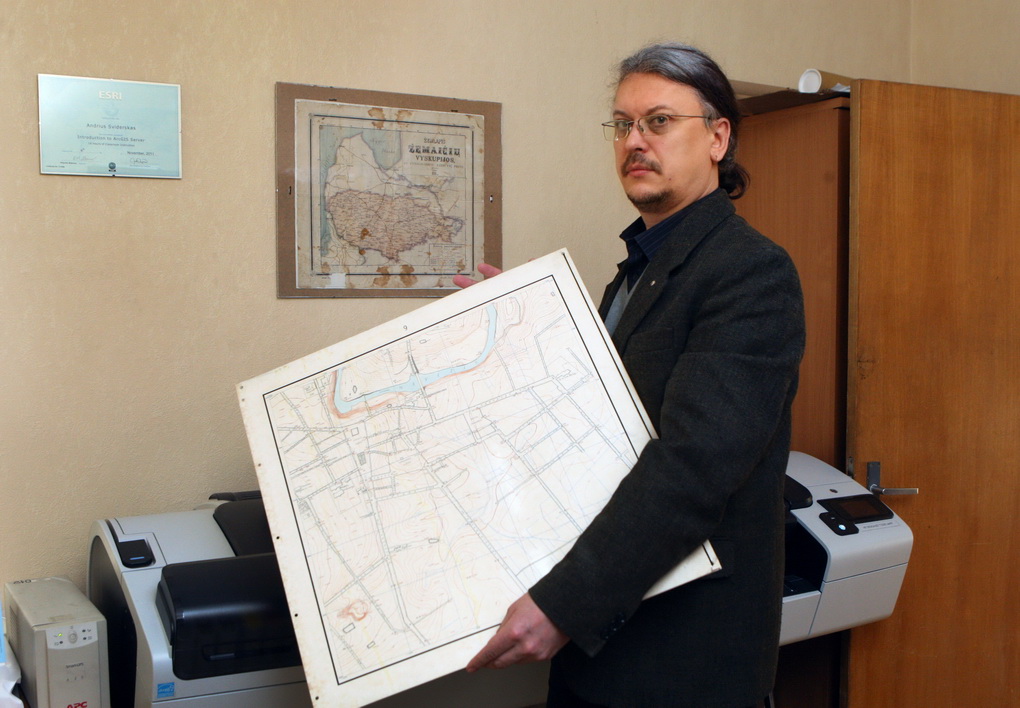 Pasak Andriaus Svidersko, tarpukariu nubraižytame pirmajame miesto topografiniame žemėlapyje preciziškai tiksliai atvaizduojamas gatvių tinklas ir svarbiausi miesto pastatai, kvartalai. „SEKUNDĖS“ nuotr.