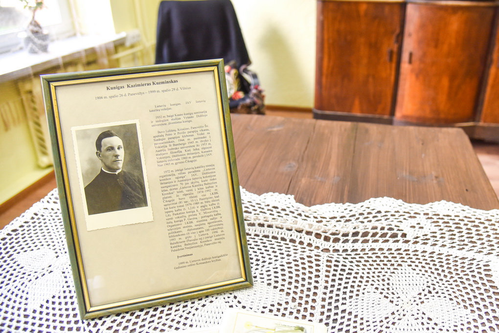 Vėl laisvą Lietuvą kunigas Kazimieras Kuzminskas išvydo jau būdamas 87-erių. Pasak artimųjų, likę gyvenimo metai tėvynėje jam buvo tarsi dovana. P. ŽIDONIO nuotr.