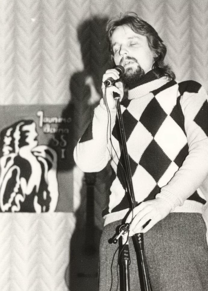Pirmojo Panevėžio mokyklų jaunimo dainos festivalio organizatorius, 1986-ieji. A. VILKO nuotr.