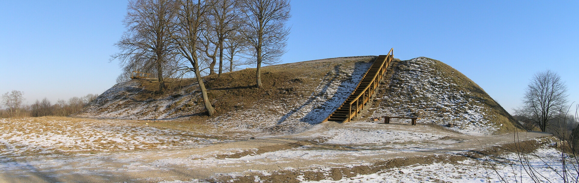 2006-aisiais Bakainių piliakalnis įrašytas į išskirtinę vertę turinčių kultūros paveldo vietovių sąrašą. ARCHYVŲ nuotr. 