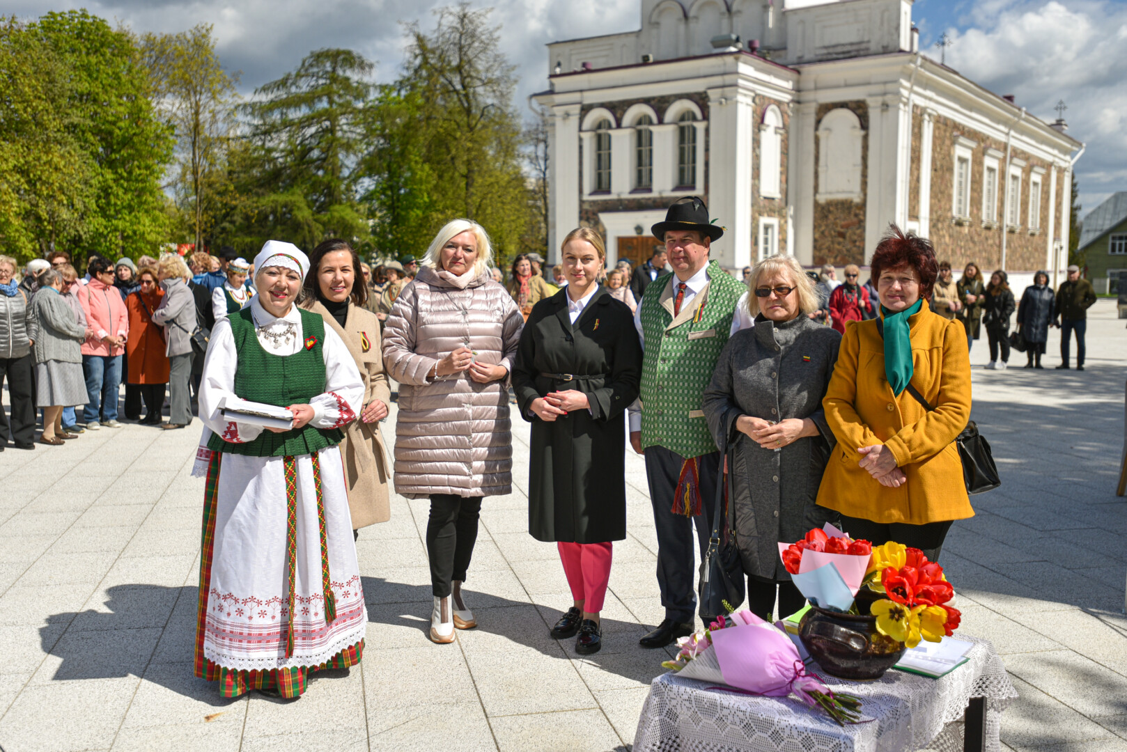 Panevėžiečius į Nepriklausomybės aikštėje surengtą Tautiškumo šventę pakvietęs Lietuvai pagražinti draugijos Panevėžio skyrius tikisi, kad toks renginys gegužės 1-ąją taps nauja miesto tradicija.
