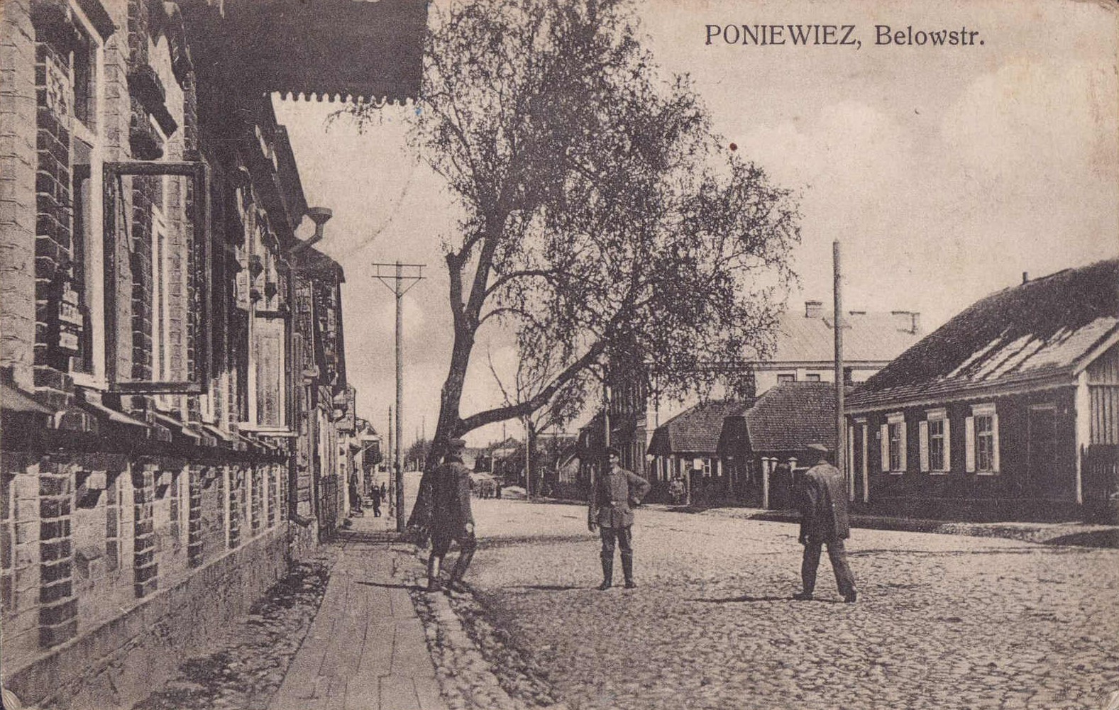 Oto fon Belovo, dabar Ramygalos gatvė apie 1915–1918 metus. Anuomet jos vaizdai puošdavo ir atvirukus (nuotraukoje apačioje). PANEVĖŽIO KRAŠTOTYROS MUZIEJAUS rinkinių nuotraukos