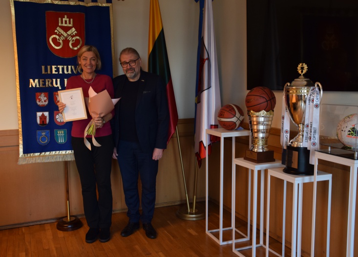 Jau 27 metus JAV gyvenanti, Pasaulio lietuvių centre dirbanti Jolanta Kurpis tapo aštuntąja projekto „Globalus Panevėžys“ ambasadore.