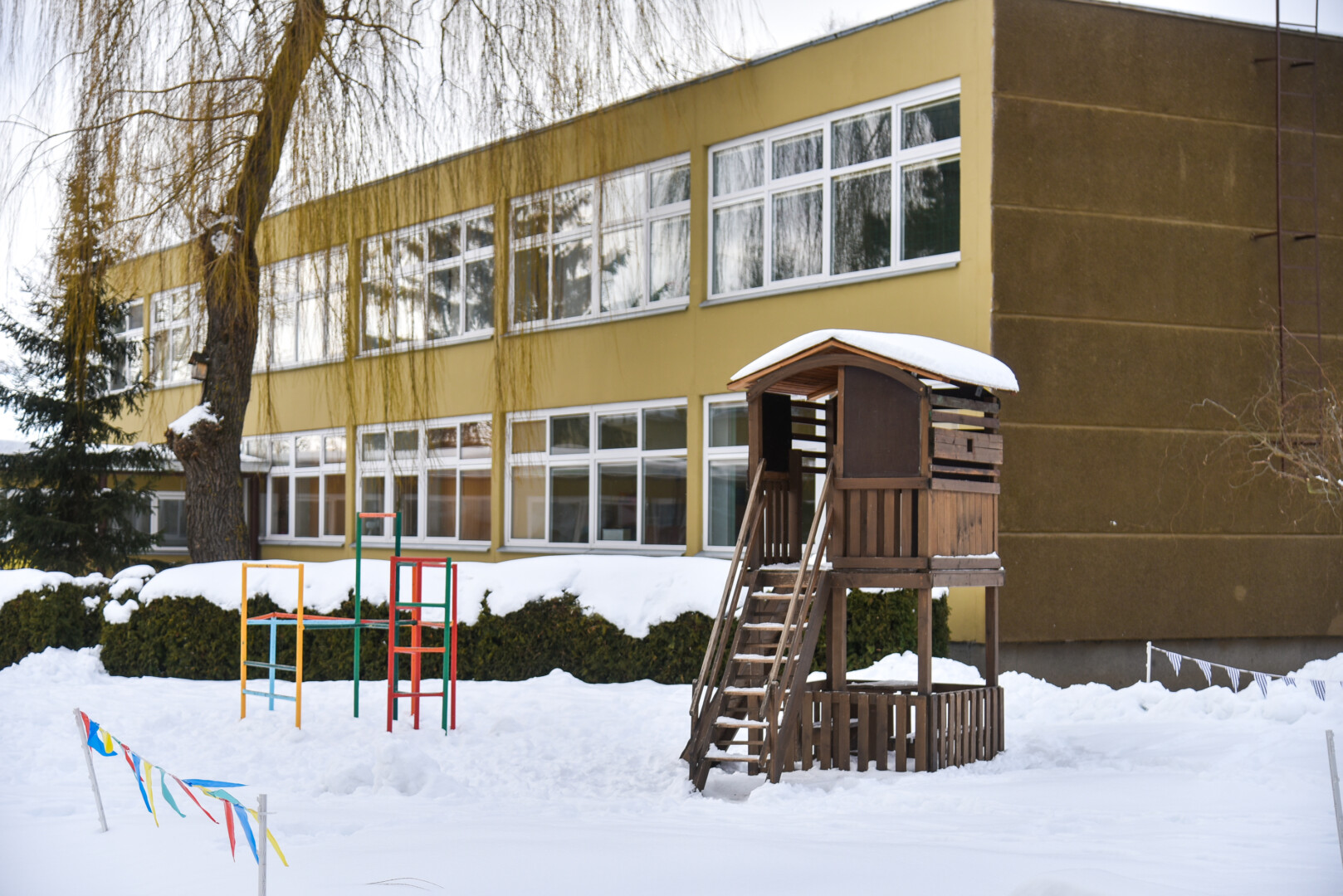 Panevėžyje mažėjant gimstamumui ir vaikų darželiams nebesurenkant pilnų grupių, ieškoma, kaip išnaudoti laisvas patalpas.