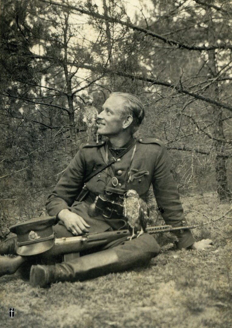 Lietuvos partizanų vadui Adolfui Ramanauskui-Vanagui jo slapyvardis tapo kovos simboliu. LIETUVOS GYVENTOJŲ GENOCIDO IR REZISTENCIJOS TYRIMO CENTRO nuotr.
