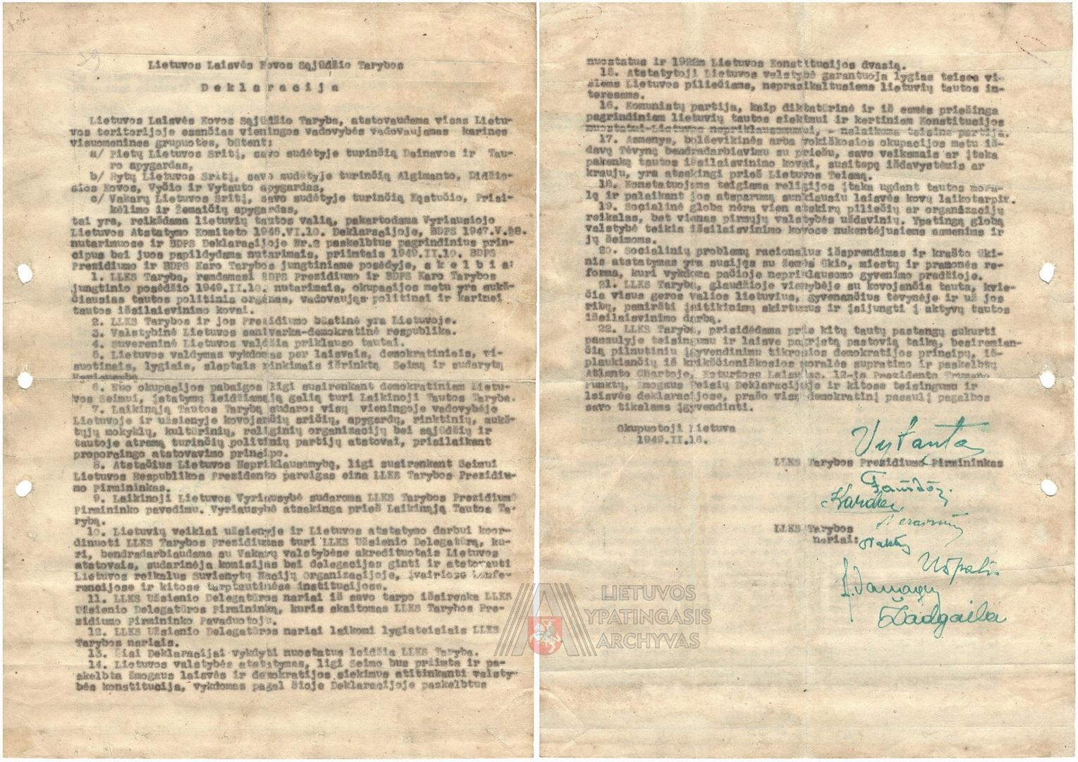 1949 metų vasario 16-osios Lietuvos laisvės kovos sąjūdžio deklaracija, partizanų vadų pasirašyta slapyvardžiais. LIETUVOS YPATINGOJO ARCHYVO nuotr. 