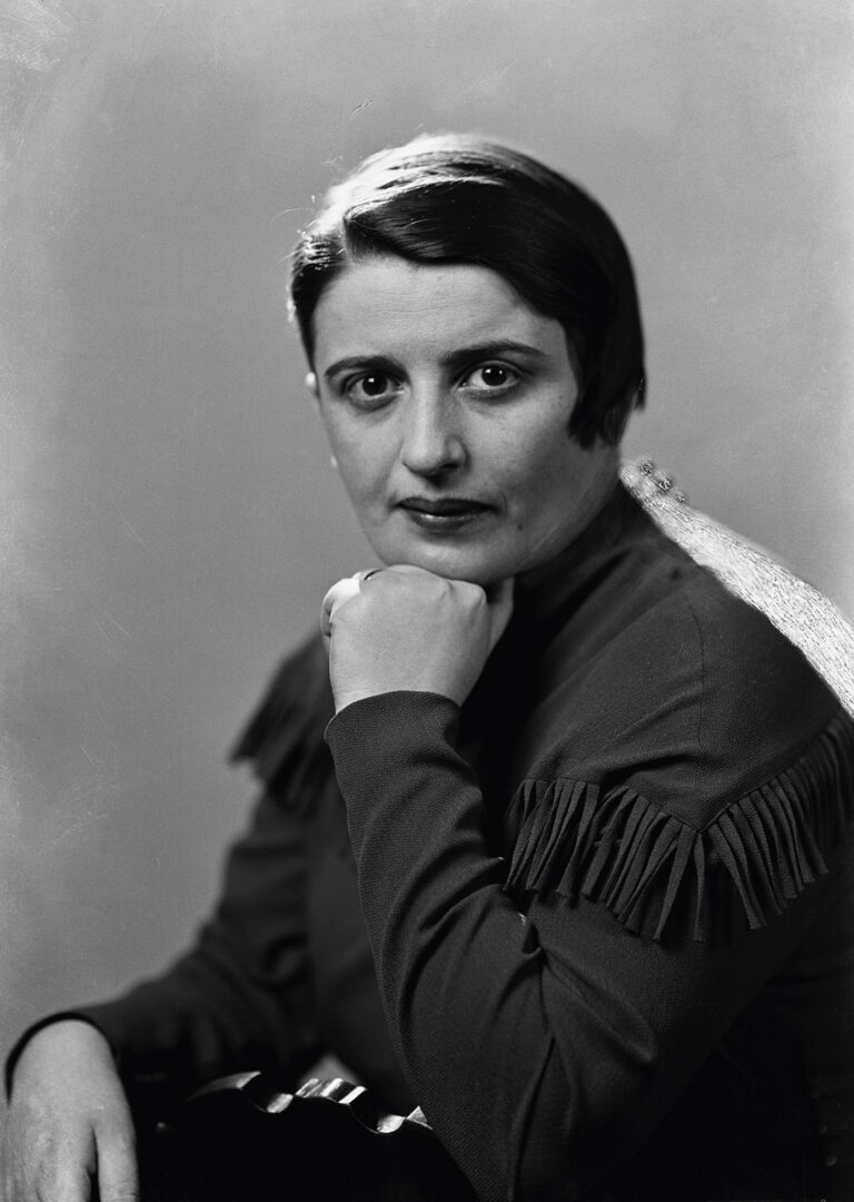 Iki šiol Lietuvoje menkai težinoma amerikiečių rašytoja ne tik paklojo objektyvizmo filosofijos pamatus, bet ir pateikė sėkmės receptų ne vienai įmonei