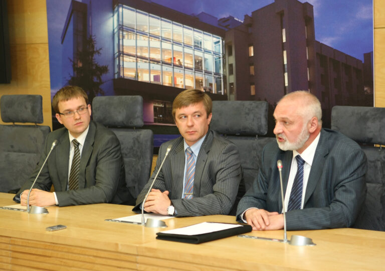 Lietuvos valstiečių ir žaliųjų sąjunga (LVŽS), ilgą laiką buvusi tik provincijos partija, dabar pretenduoja įveikti aukštai iškeltą rinkimų kartelę.