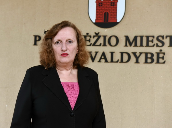 panevezio-savivaldybes-profesines-sajungos-vadove-dalia-meskauskiene-pribloske-ir-izeide-itarimai-kad-ji-gali-buti-tualete-rastos-rasliavos-autore-sekundes-archyvo-nuotr