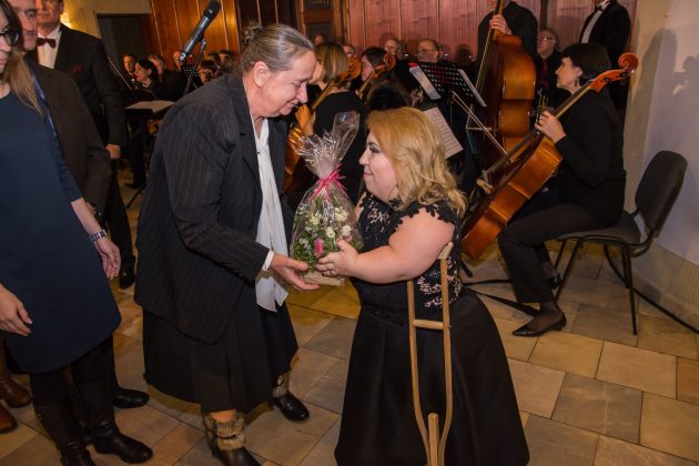 Pagalba. I. Zabulionytė apdovanojimą pelnė už puikų vadovavimą įstaigai ir paramą sunkumus išgyvenantiems žmonėms. T. Šiaudinio nuotr.