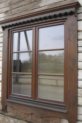 Tradicinis medinis langas