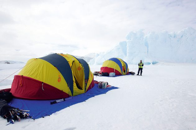 Pavojingas reiškinys 1990–1991 m. vasarą pietiniame žemyne apsilankė 4698 turistai, o pastarojo sezono pabaigoje šis skaičius jau priartėjo prie 40 tūkst.
