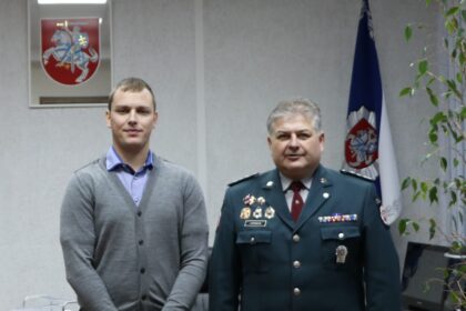 Sausio 23 dieną Panevėžio apskrities vyriausiame policijos komisariate priesaikos žodžius ištarė naujas pareigūnas – Egdaras Gegieckas. Jis Mykolo Romerio universitete įgytas žinias sieks realizuoti dirbdamas kriminalinės policijos padalinyje.