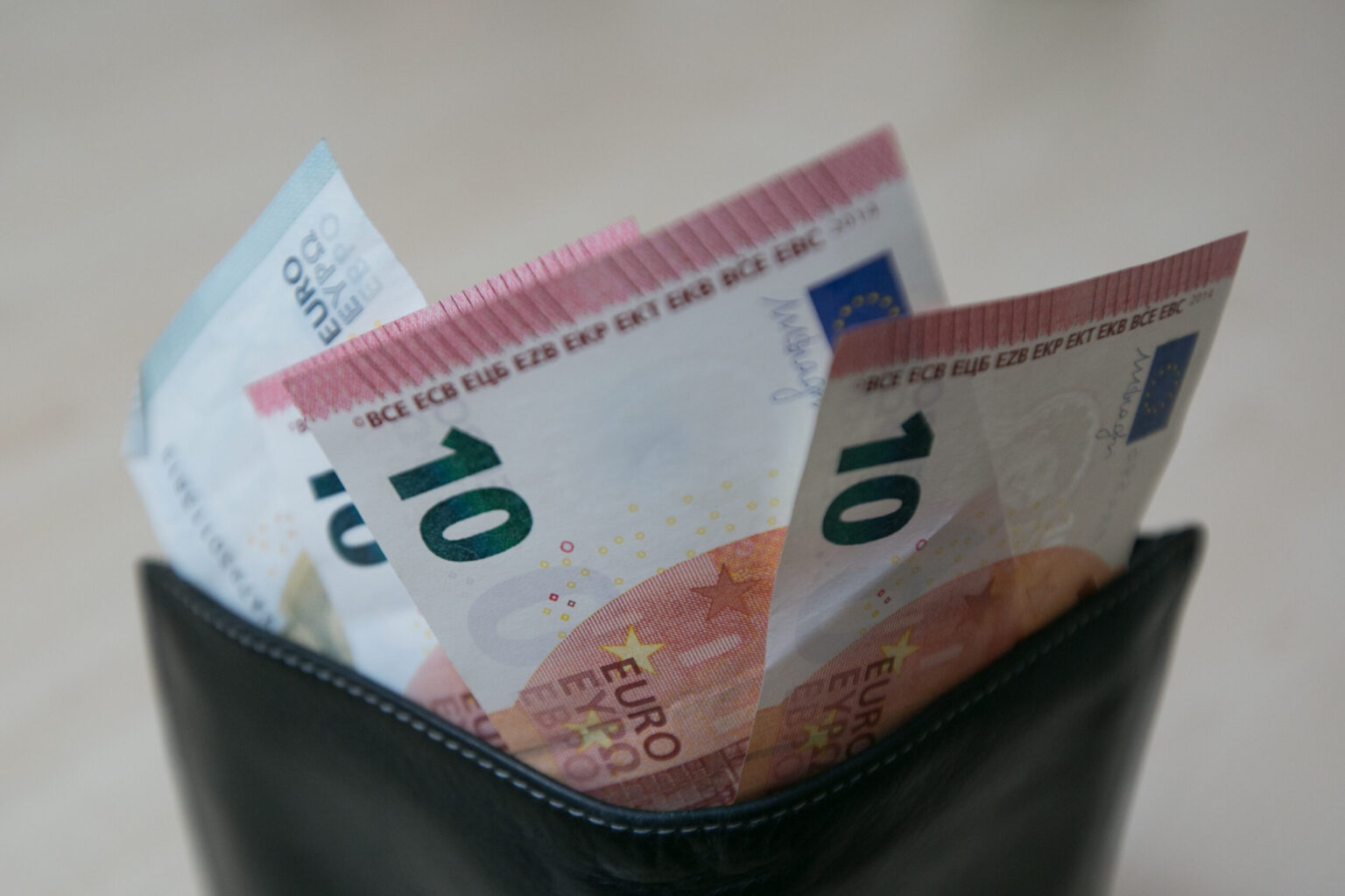 Baigtas ikiteisminis tyrimas ir teismui perduota byla, kurioje 37 metų Biržų rajono gyventojas A. B. kaltinamas mirtinai sumušęs savo bičiulį E. U.