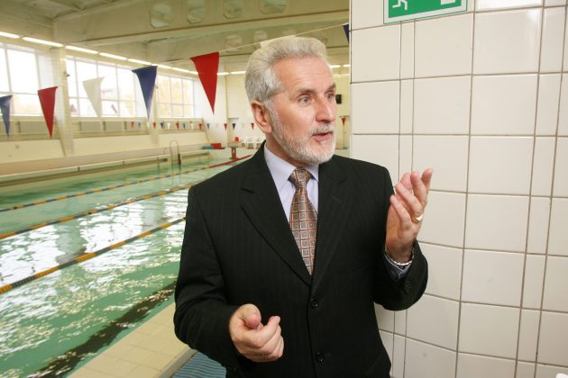 Lietuvos mokyklų vadovų asociacijos Panevėžio skyriaus pirmininkas R. Grilauskas mano, kad nauja tvarka mokyklose sukels vadybos chaosą.