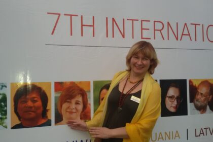 Dailininkė Ilona Žvinakienė Indijoje praleido vos savaitę, tačiau to pakako, kad namo grįžtų pakylėta. Kelionę į kontrastų šalį panevėžietė vadina viena didžiausių likimo dovanų.