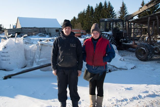 Tūkstantines skolas valstybei turintys grąžinti Raguvos gyventojai Janina ir Airidas Jakubauskai bando teismui įrodyti, kad jais pasinaudojo buvę darbdaviai.