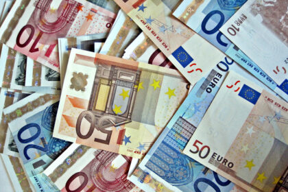 Praėjusiais metais Seimo nariai išleido 1 mln. 408 tūkst. eurų parlamentinei veiklai skirtų lėšų.