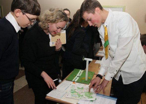 Aštuntokų projektų pristatymų vakaras.