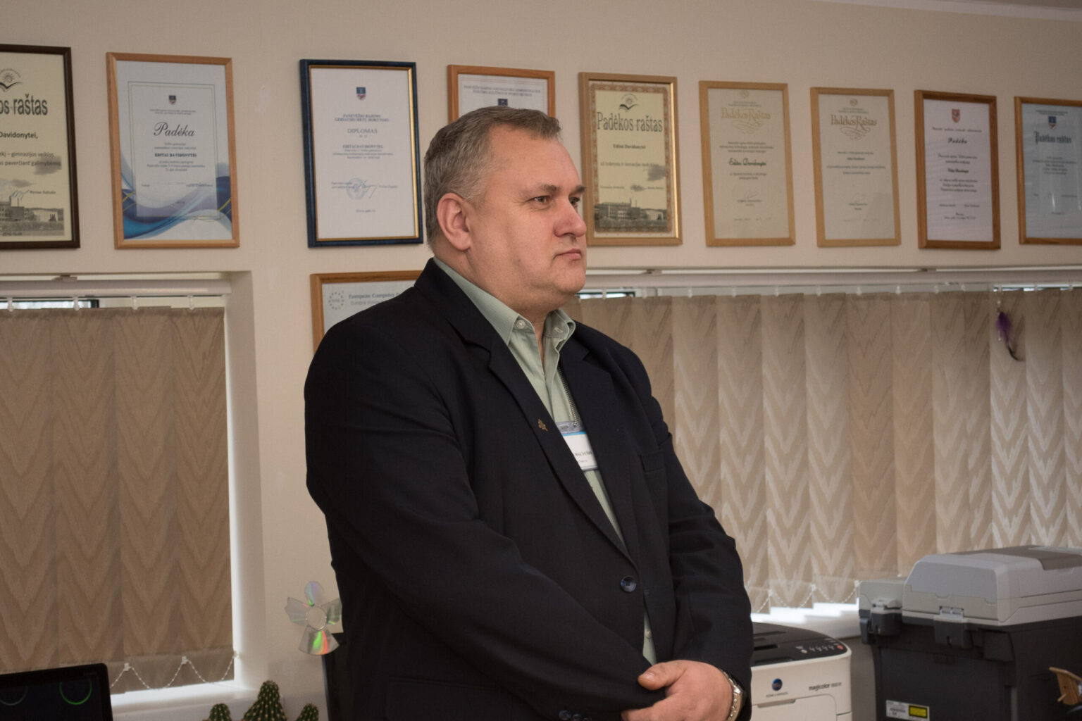 Vienos svarbiausių, „Metų mokyklos vadovo“, nominacijos laureatu tapo Velžio gimnazijos direktorius Rimtas Baltušis.