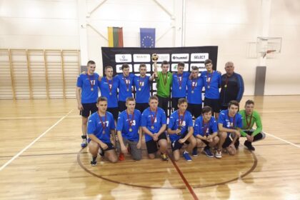 Vasario 16 d. Alytuje pasibaigė 2016-2017 m. Lietuvos rankinio federacijos (LRF) taurės vaikinų varžybos, kuriose jėgas išmėgino 9 komandos iš Alytaus, Varėnos, Klaipėdos, Vilniaus, Šiaulių, Pasvalio, Panevėžio, Molėtų ir Utenos.