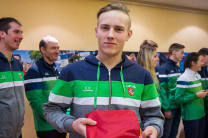 Šešiolikmetis Salvijus Ramanauskas iškovojo istorinį aukso medalį 500 metrų distancijoje Europos jaunimo žiemos olimpiniame festivalyje Eruzurume (Turkija).