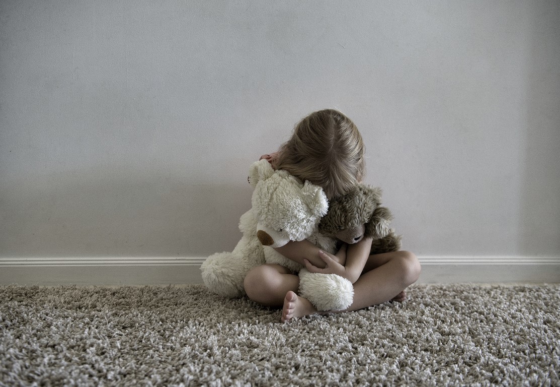 Policijai trečiadienį pranešta apie septynis atvejus, kai galėjo būti smurtaujama prieš vaikus.