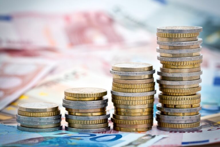 Pasak socialinės apsaugos ir darbo ministro patarėjo Romo Lazutkos, šį krepšelį būtų galima taikyti jau nuo kitų metų - su juo susieti bent kai kurias išmokas.