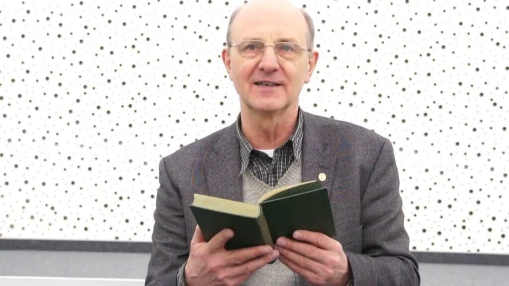 Gabrielės Petkevičaitės-Bitės viešojoje bibliotekoje vykusios Domo Kauno knygos „Kristijono Donelaičio atminties paveldas“ sutiktuvės tapo reikšmingu įvykiu visiems, kurie domisi K. Donelaičio kūrybiniu palikimu bei jo asmenybe.