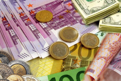 Banke pasigedo pinigų